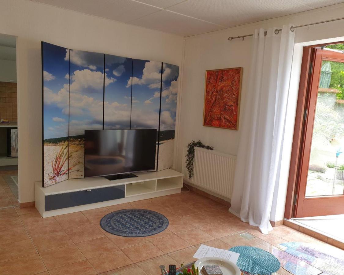 Laegenhet Thujan, Solrosen I Simrishamn-Oesterlen المظهر الخارجي الصورة
